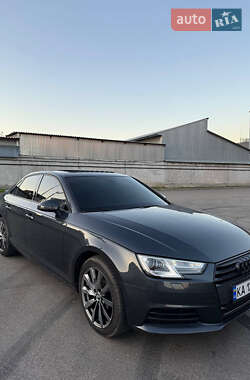 Седан Audi A4 2017 в 