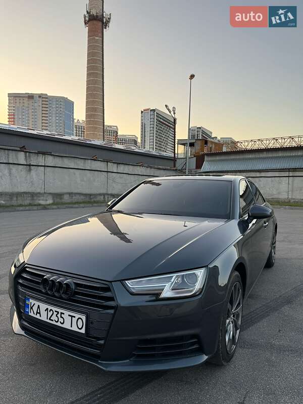Седан Audi A4 2017 в Киеве