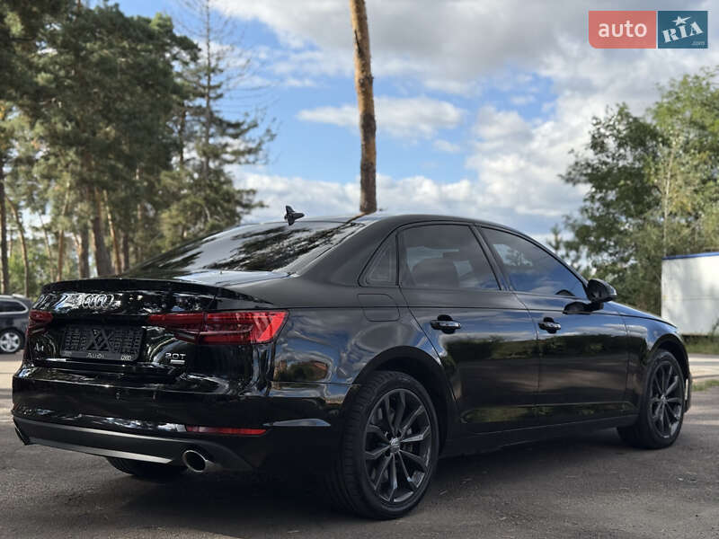 Седан Audi A4 2017 в Виннице