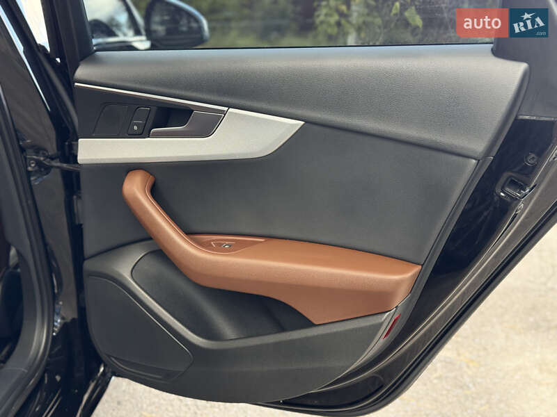 Седан Audi A4 2017 в Виннице