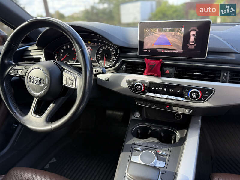 Седан Audi A4 2017 в Виннице