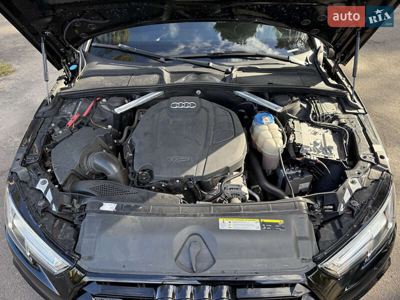 Седан Audi A4 2017 в Виннице