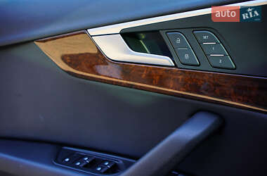 Седан Audi A4 2019 в 