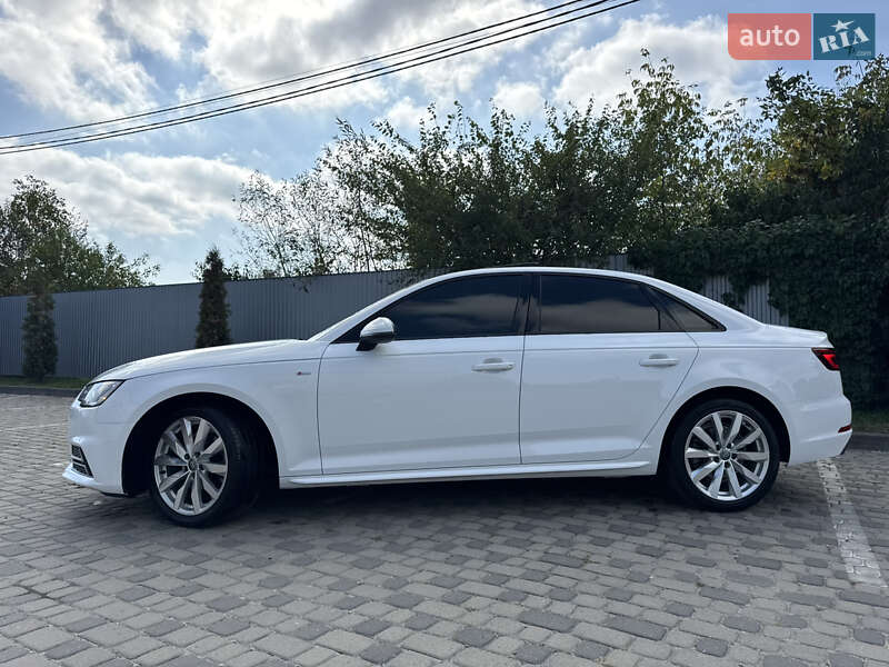 Седан Audi A4 2018 в Ивано-Франковске