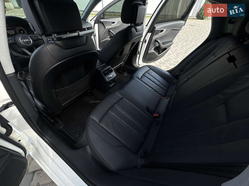 Седан Audi A4 2018 в Ивано-Франковске