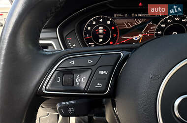 Седан Audi A4 2018 в 