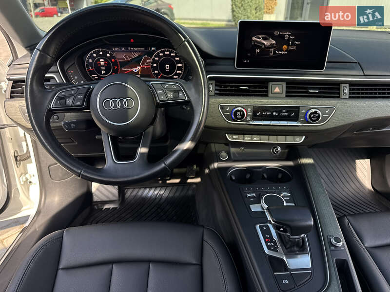 Седан Audi A4 2018 в Ивано-Франковске