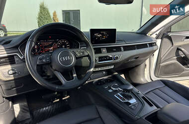Седан Audi A4 2018 в 