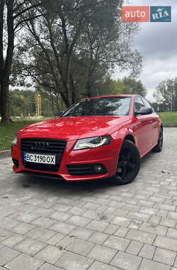 Седан Audi A4 2011 в Новояворовске