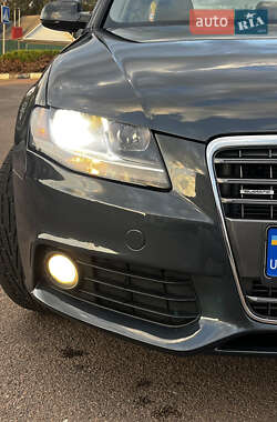 Седан Audi A4 2011 в 