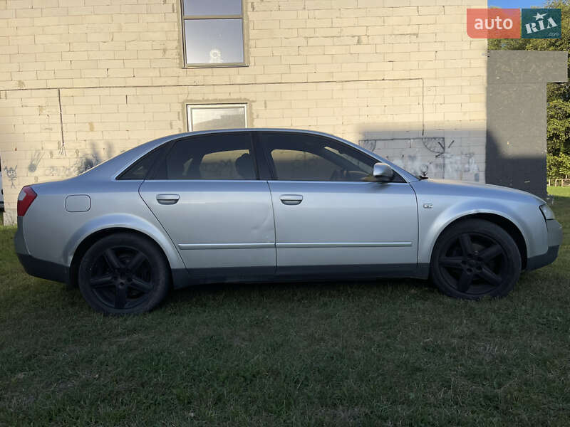 Седан Audi A4 2001 в Полтаве