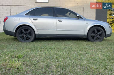 Седан Audi A4 2001 в 