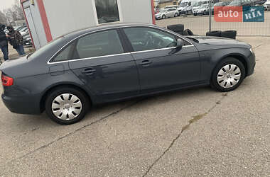 Седан Audi A4 2009 в Львові