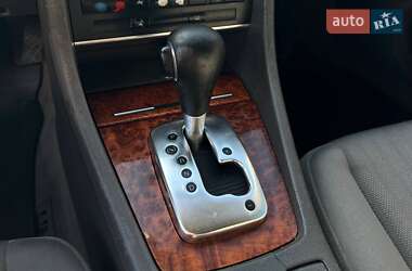 Седан Audi A4 2001 в 