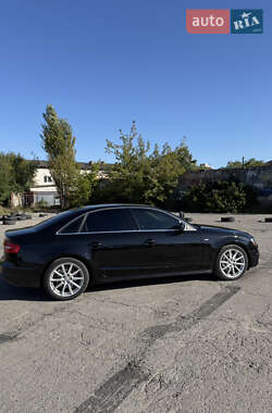 Седан Audi A4 2014 в 