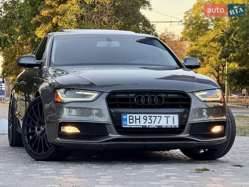 Седан Audi A4 2014 в Одессе