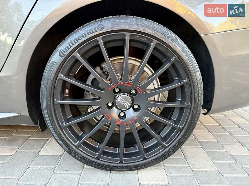Седан Audi A4 2014 в Одессе