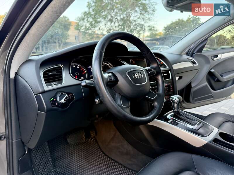 Седан Audi A4 2014 в Одессе