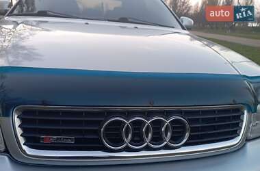 Седан Audi A4 1998 в 