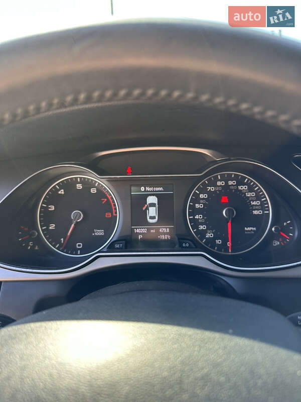 Седан Audi A4 2013 в Кропивницькому