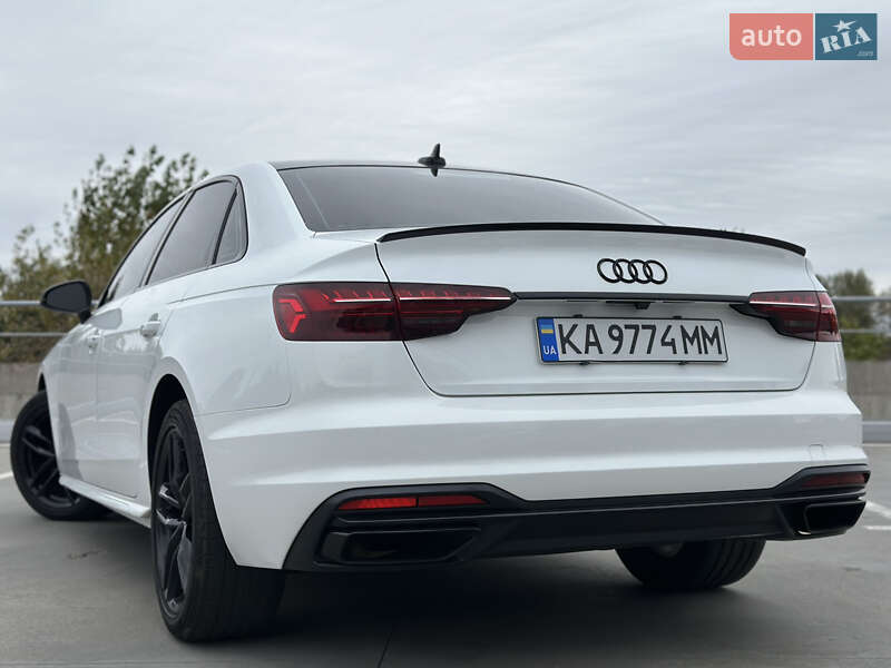 Седан Audi A4 2019 в Киеве