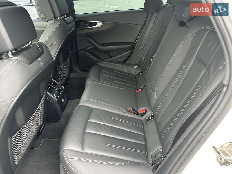 Седан Audi A4 2019 в Киеве