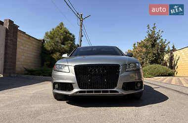 Седан Audi A4 2011 в 