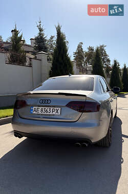 Седан Audi A4 2011 в 