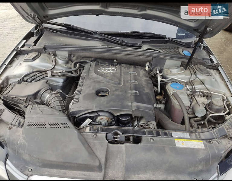 Седан Audi A4 2011 в Новомосковске