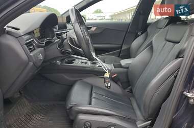 Седан Audi A4 2018 в 