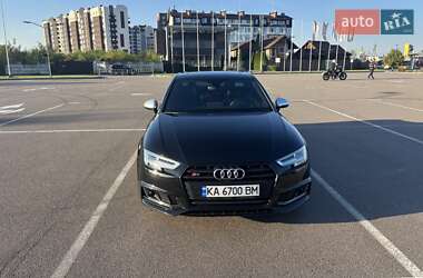 Седан Audi A4 2017 в 