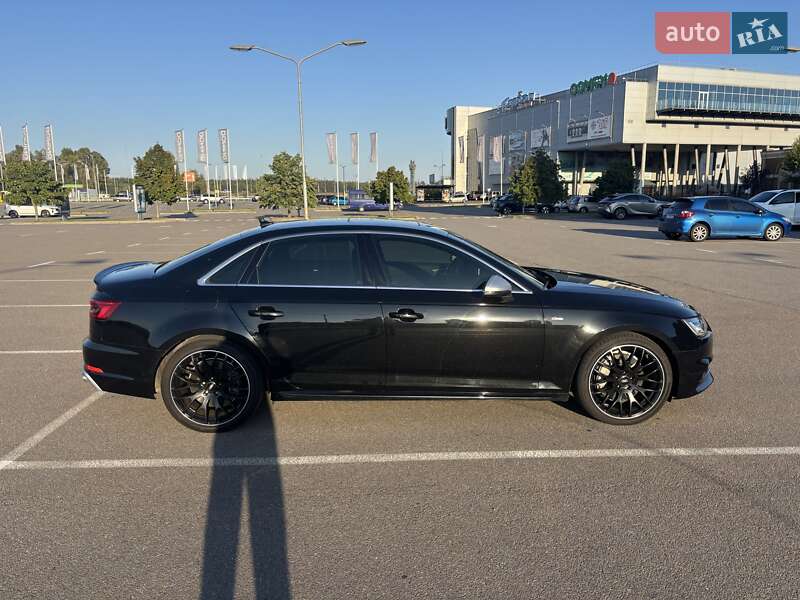 Седан Audi A4 2017 в Киеве
