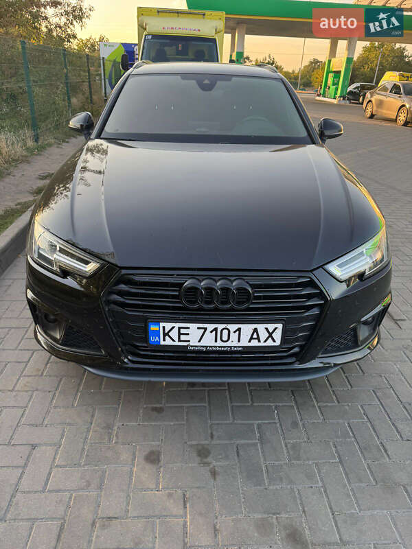 Універсал Audi A4 2019 в Павлограді