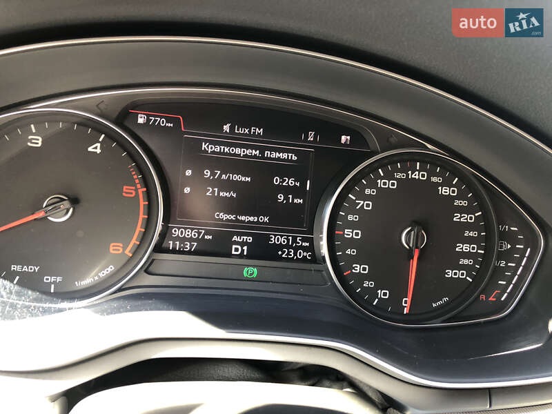 Универсал Audi A4 2018 в Чернигове