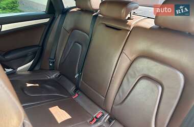 Седан Audi A4 2015 в 