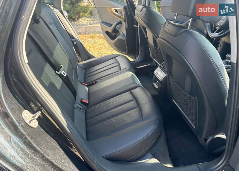Седан Audi A4 2018 в Одессе