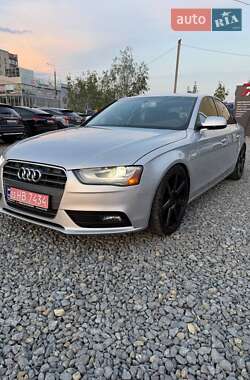 Седан Audi A4 2012 в 