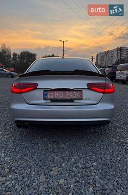Седан Audi A4 2012 в 