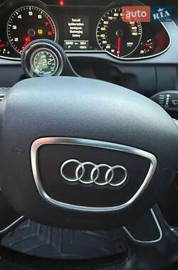 Седан Audi A4 2012 в 