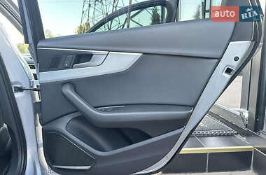 Седан Audi A4 2018 в 