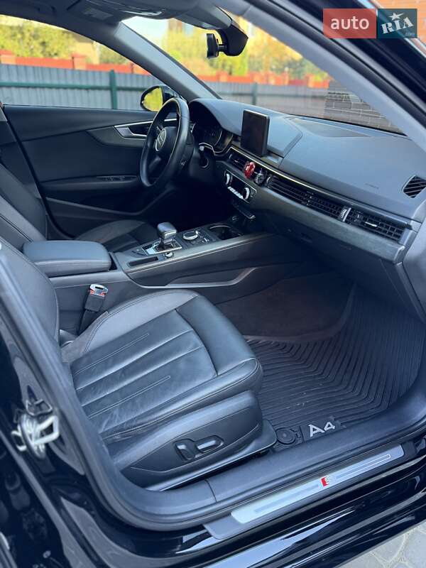 Седан Audi A4 2018 в Тернополе