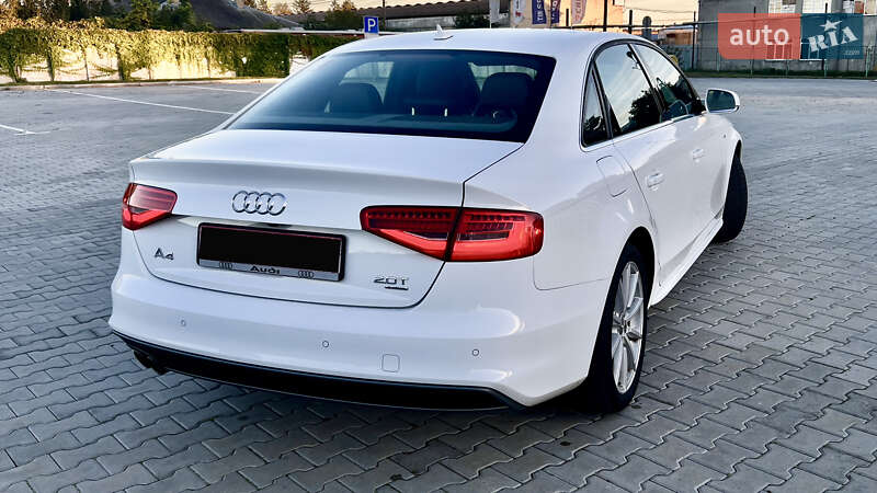 Седан Audi A4 2014 в Нововолынске