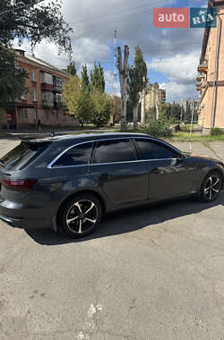 Универсал Audi A4 2019 в 