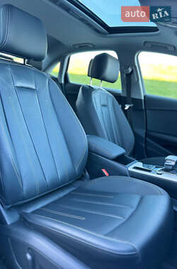 Седан Audi A4 2023 в 