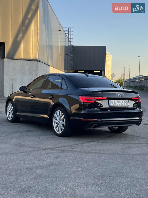 Седан Audi A4 2016 в Киеве