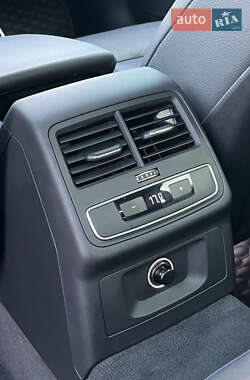 Седан Audi A4 2016 в 