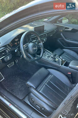 Седан Audi A4 2018 в 