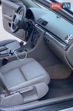 Седан Audi A4 2003 в 