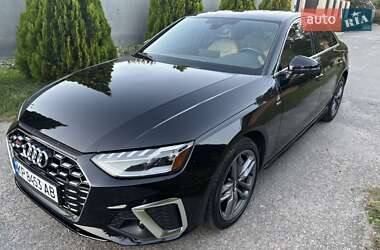 Седан Audi A4 2020 в 