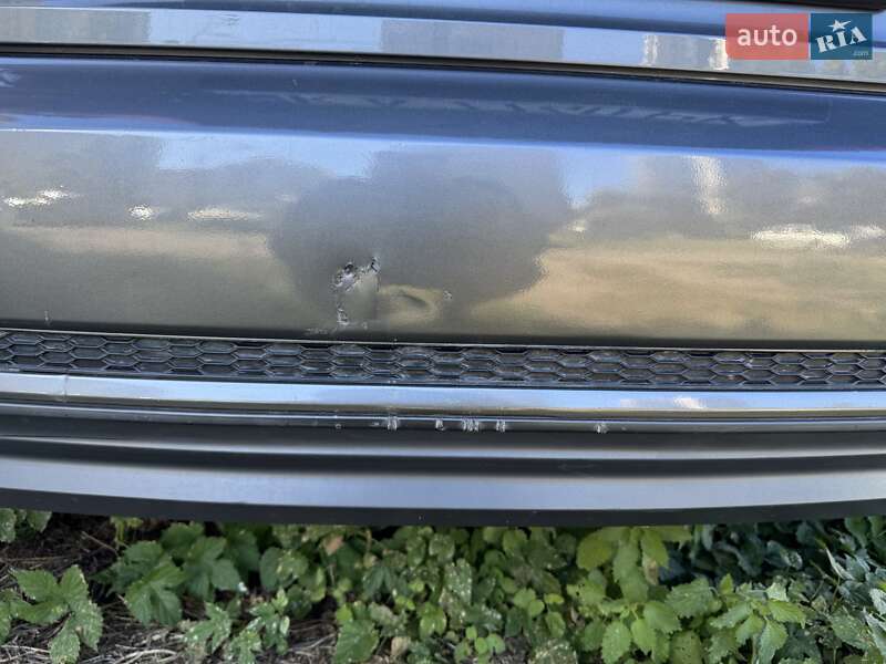 Седан Audi A4 2018 в Киеве